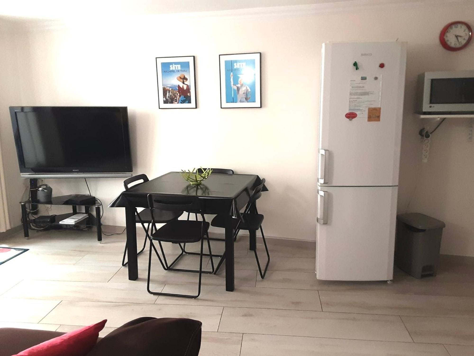 Le Cocon Setois, Clim, Patio Et Garage Pour Vehicule Type Golf, Linge De Lit Et Serviettes Inclus Sète Buitenkant foto